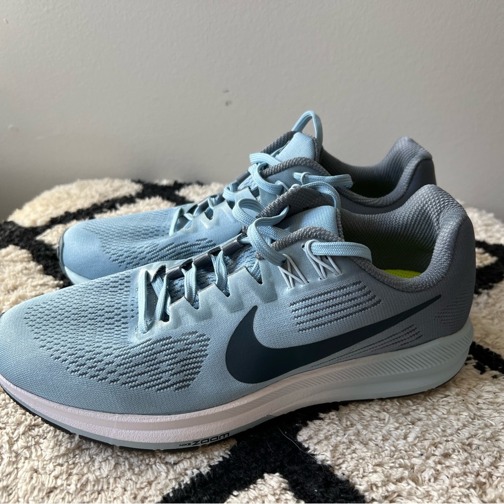 Nike Air Zoom Structure 21